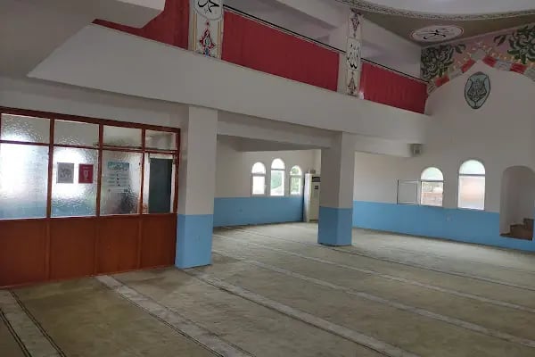 Hürriyet Mahallesi Cami - Resim 2