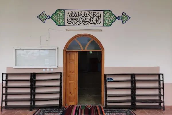 Hürriyet Mahallesi Cami - Resim 4