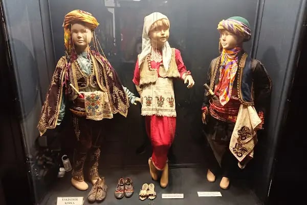 Uluumay Osmanlı Halk Kıyafetleri Ve Takılar Müzesi - Resim 5