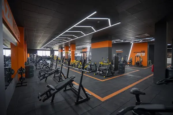 EN20 Spor Merkezi - Resim 2
