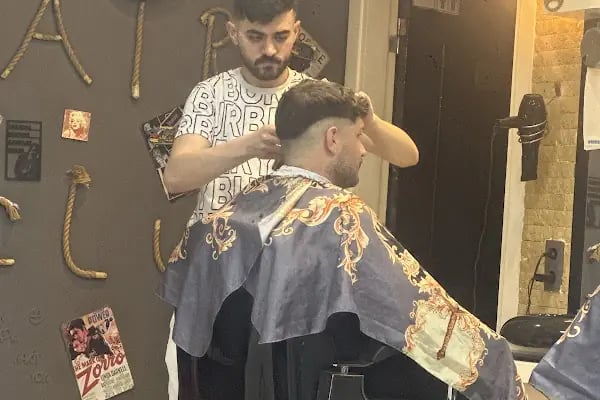 Hair Club Erkek Kuaförü - Resim 9