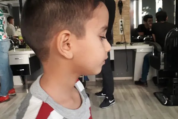 Hair Club Erkek Kuaförü - Resim 7