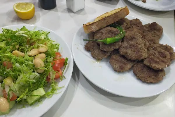 Komaroğlu Köfte Salonu - Resim 8