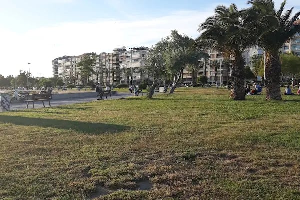 Yunuslar Tramvay Durağı - Resim 17