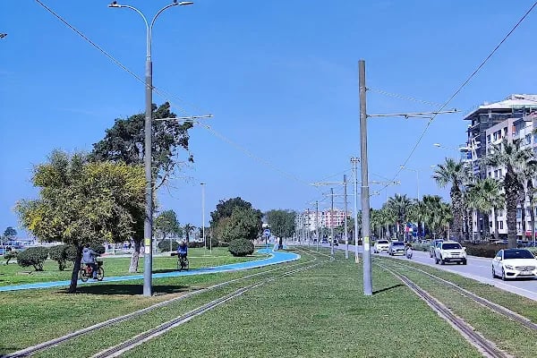 Yunuslar Tramvay Durağı - Resim 19