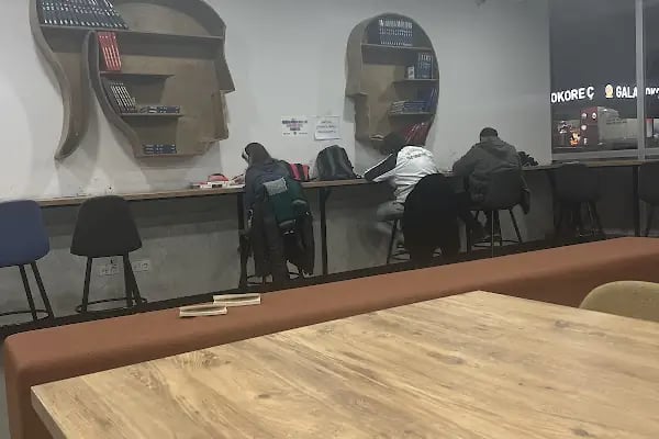 Avcılar Yıldız Kenter Sahnesi - Resim 4