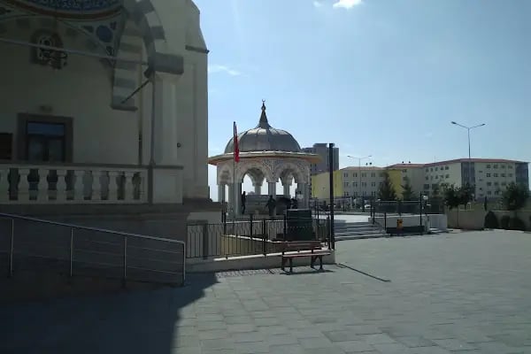 Hacı Hasan ve Saliha Akgül Cami - Resim 10