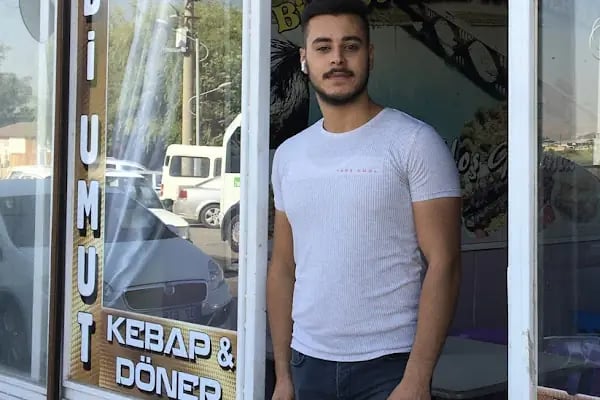 Bi Umut Kebap Ve Döner Salonu - Resim 20
