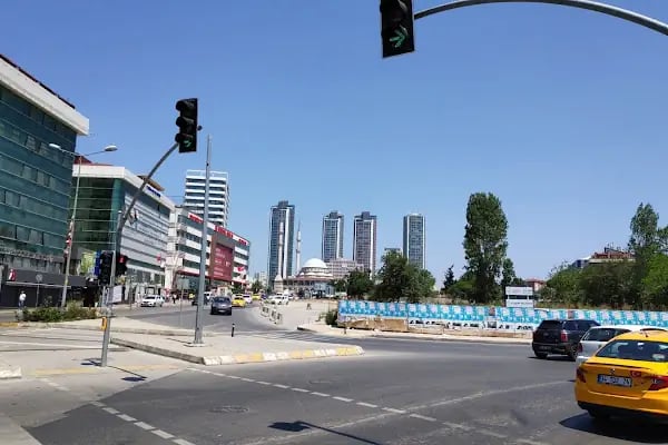 Kucukbakkalkoy Merkez Cami - Resim 18