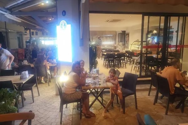 Cafe inn internet &amp; PlayStation cafe - Resim 6
