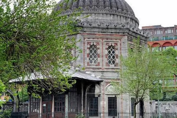 Hatice Sultan Türbesi - Resim 6