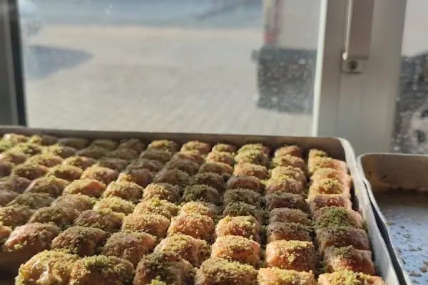 Yılmaz Kardeşler Otomatik Ekmek Fabrikası ve Unlu Mamuller - Resim 3