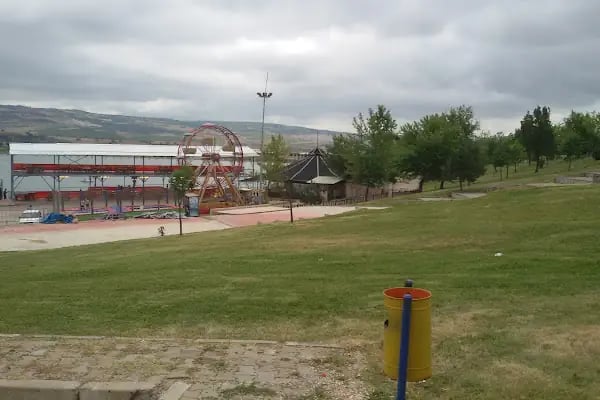 Yenice Belediyesi Gölet Piknik Alanı - Resim 16