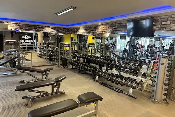 STRONG GYM - Resim 13