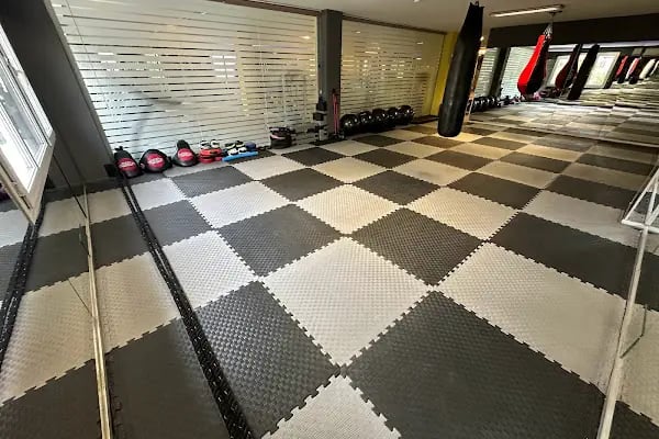 STRONG GYM - Resim 6