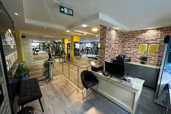 STRONG GYM - Resim 4