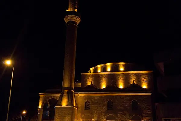 Küçükesat Merkez Cami - Resim 14