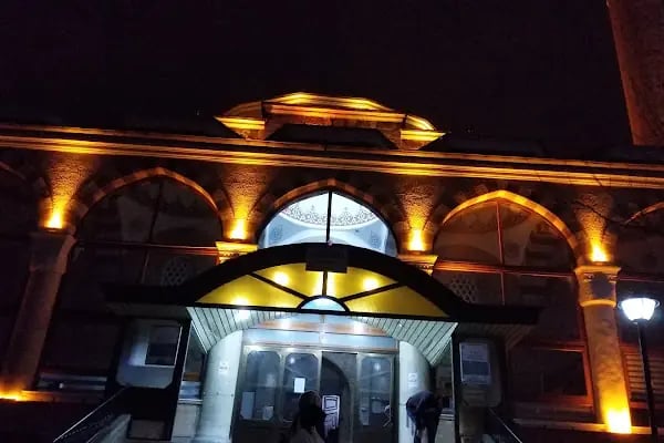 Küçükesat Merkez Cami - Resim 4