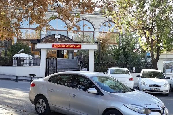 Küçükesat Merkez Cami - Resim 19