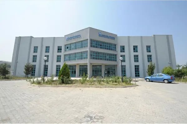 Dokuz Eylül Üniversitesi Tınaztepe Spor Salonu - Resim 17
