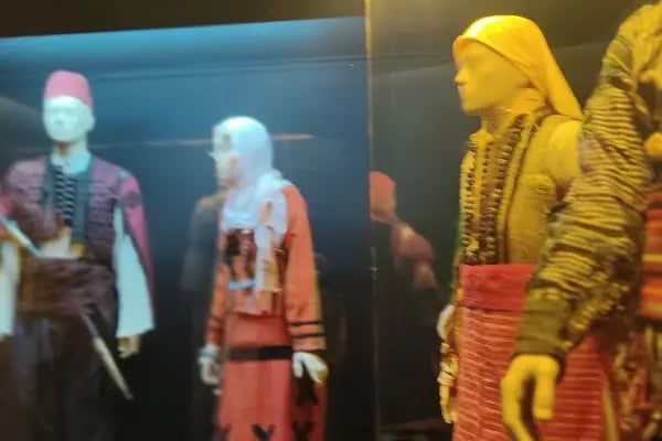 Şair Ahmet Paşa Türbesi - Resim 17