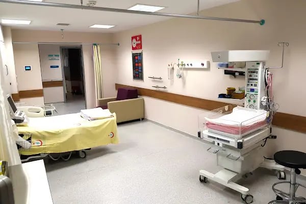 Dr. Ali Kemal Belviranlı Kadın Doğum ve Çocuk Hastanesi - Resim 4