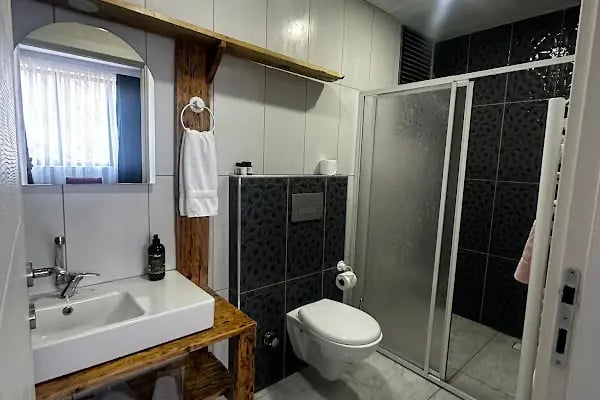 Garden Terrace Otel - Resim 3
