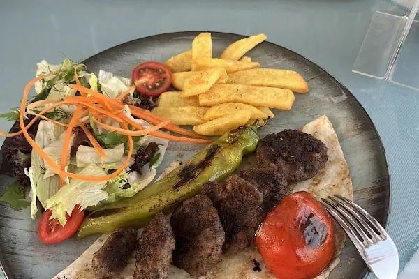 Marnel Restaurant Cafe - Resim 3