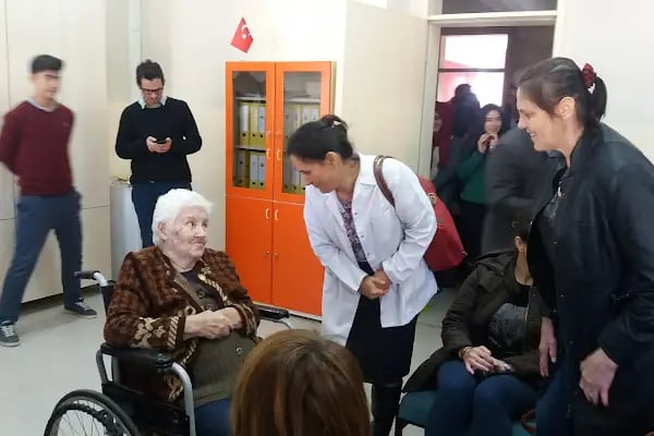Şahika Raika Faika Ertürk Kardeşler Anadolu Lisesi - Resim 1
