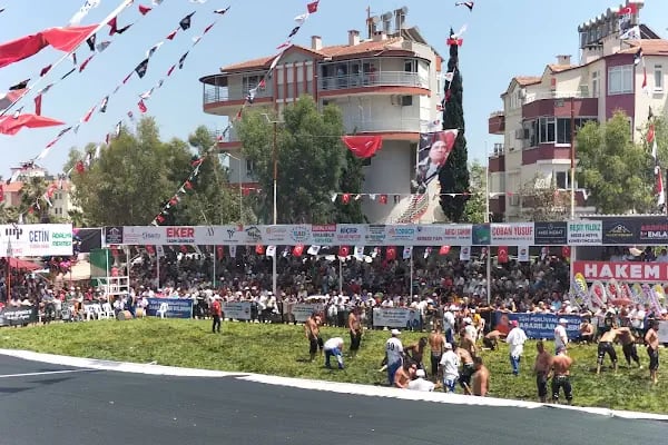 Finike 100. Yıl Stadyumu - Resim 13