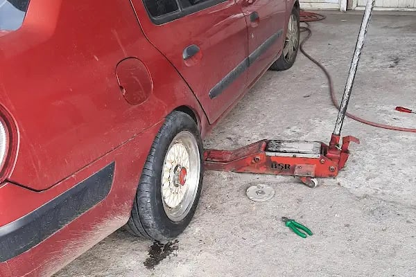 Aykut Oto Lastik Yol Yardım Hizmetleri - Resim 20