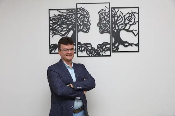 Doç. Dr. Fatih Hilmi Çetin Çocuk/Ergen Ruh Sağlığı ve Hastalıkları Uzmanı - Resim 8