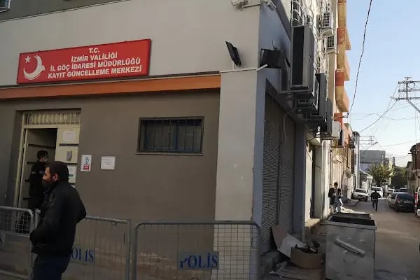 T.C. İzmir Valiliği İl Göç İdaresi Müdürlüğü Kayıt Güncelleme Merkezi - Resim 9