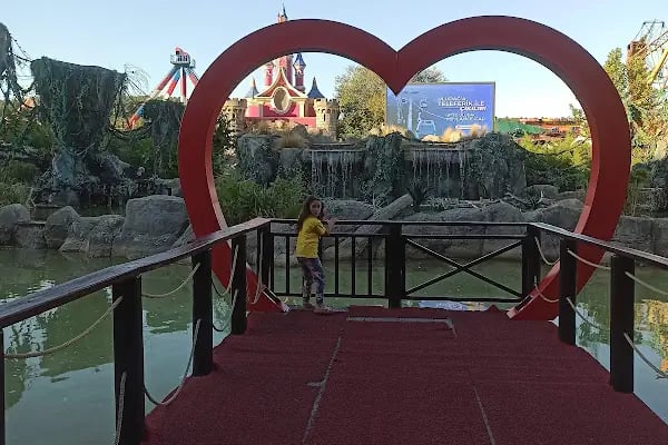 Viaport Lunapark (DAL TEMAPARK) - Resim 14