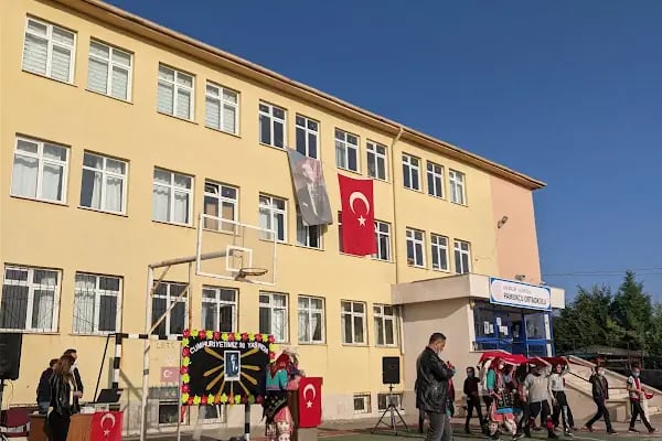 Pamukçu Ortaokulu - Resim 3