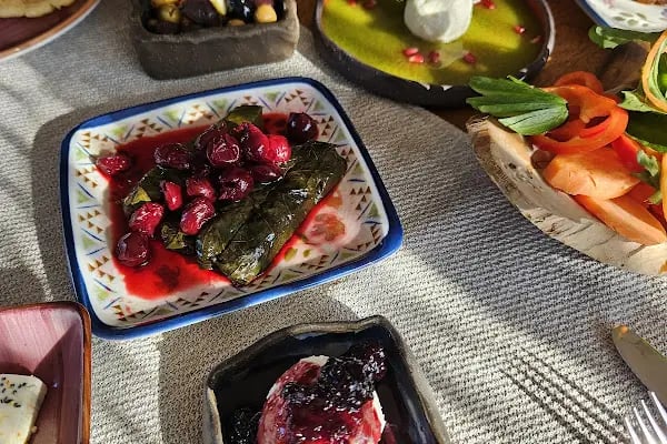 Vişne Bademli Kahvaltı - Resim 14