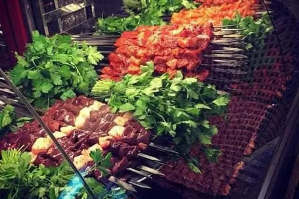 YAŞAR USTA ÇORBA IZGARA ETLİEKMEK - Resim 17