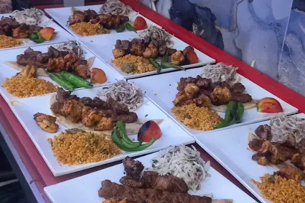 YAŞAR USTA ÇORBA IZGARA ETLİEKMEK - Resim 13