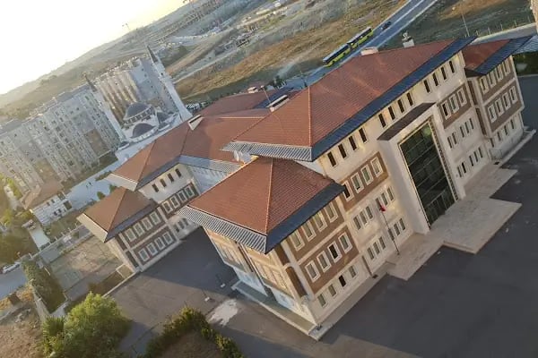 İbb Yıldırım Beyazıt İmam Hatip Ortaokulu - Resim 2