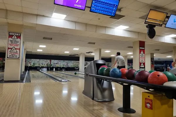Rollhouse Bowling ve Eğlence Merkezi - Resim 5