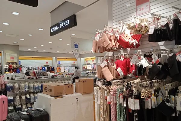 Susurluk Outlet - Resim 3
