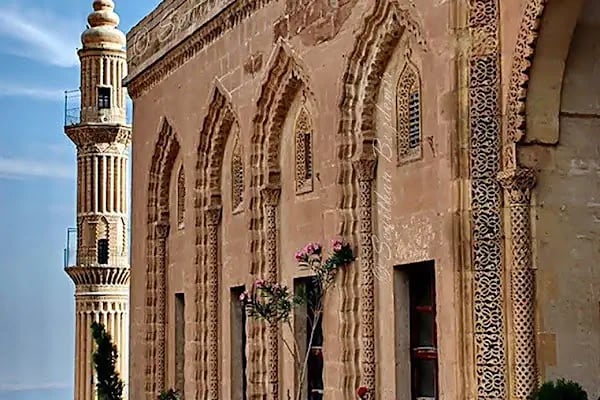 Mardin Artuklu Üniversitesi Uygulama Oteli ve Sosyal Tesisi - Resim 3