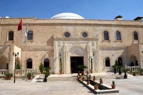 Mardin Artuklu Üniversitesi Uygulama Oteli ve Sosyal Tesisi - Resim 11