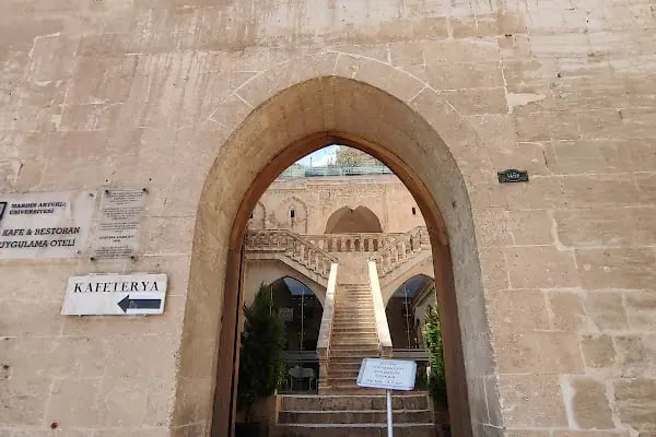 Mardin Artuklu Üniversitesi Uygulama Oteli ve Sosyal Tesisi - Resim 5