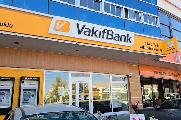 VakıfBank Selçuklu Şubesi - Resim 5