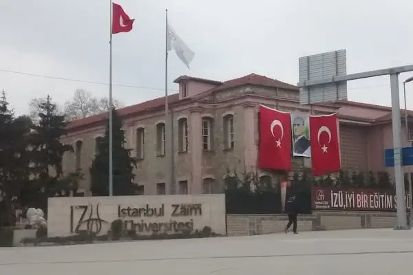 İstanbul Sabahattin Zaim Üniversitesi Futbol Sahası - Resim 2