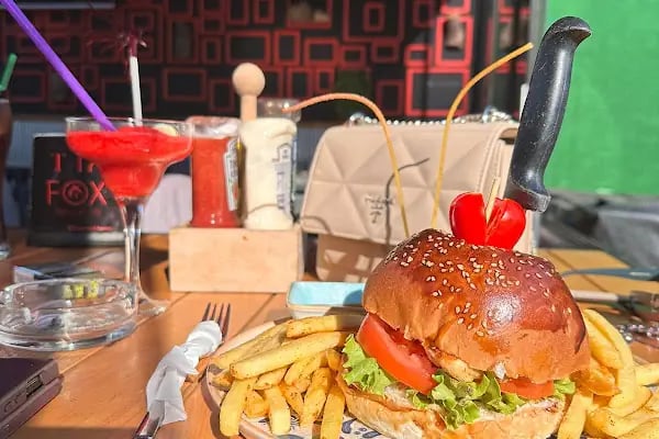 Fox Lounge Pub - Resim 5