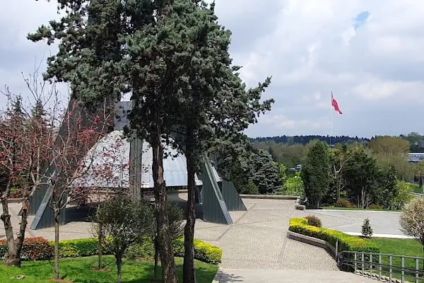 Turgut Özal Anıt Mezarı - Resim 18