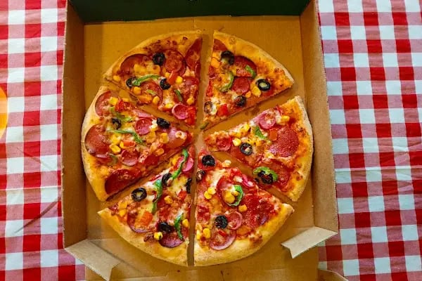 PizzaLazza Ataşehir - Resim 15