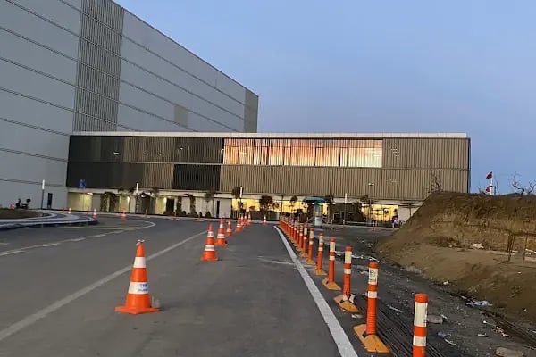 Tekirdağ Şehir Tiyatrosu Yulmaz İçöz Sahnesi - Resim 12